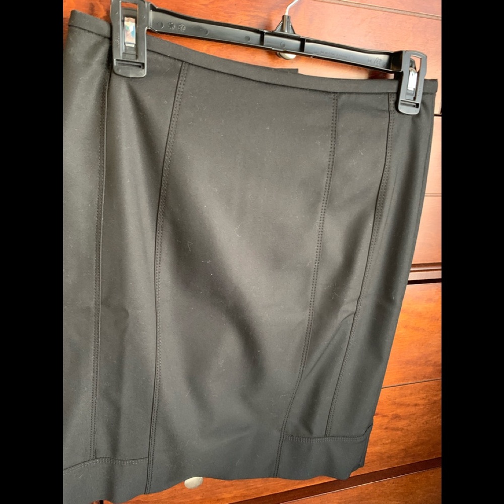 White House Black Market skirt